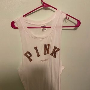 pink tank top